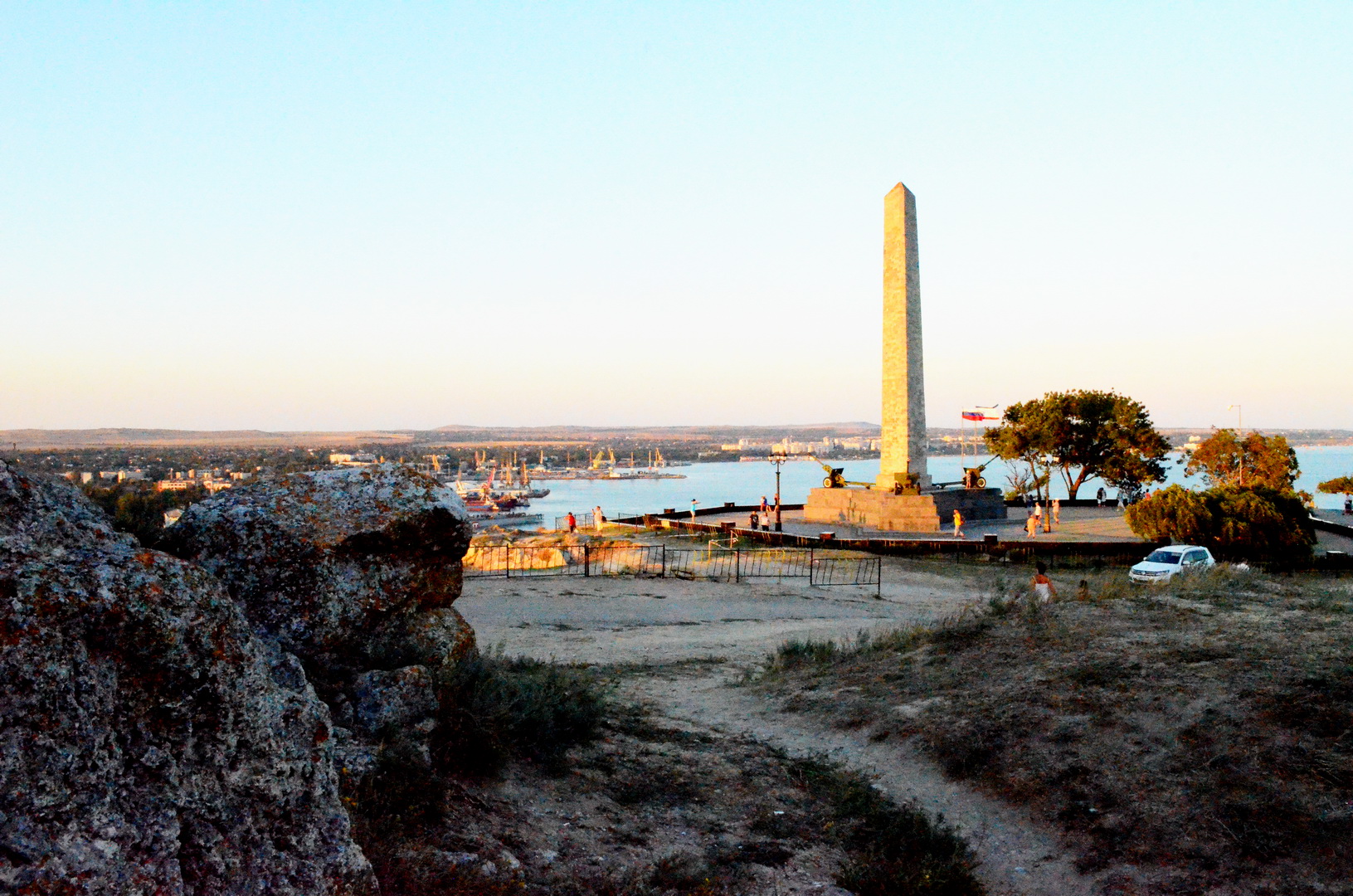 kerch obelisk of glory