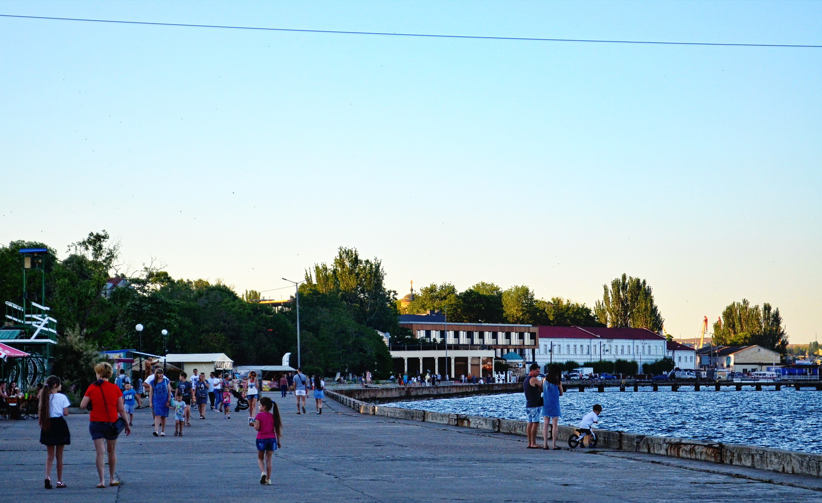 kerch primorsky boulevard 25 06 2020 12