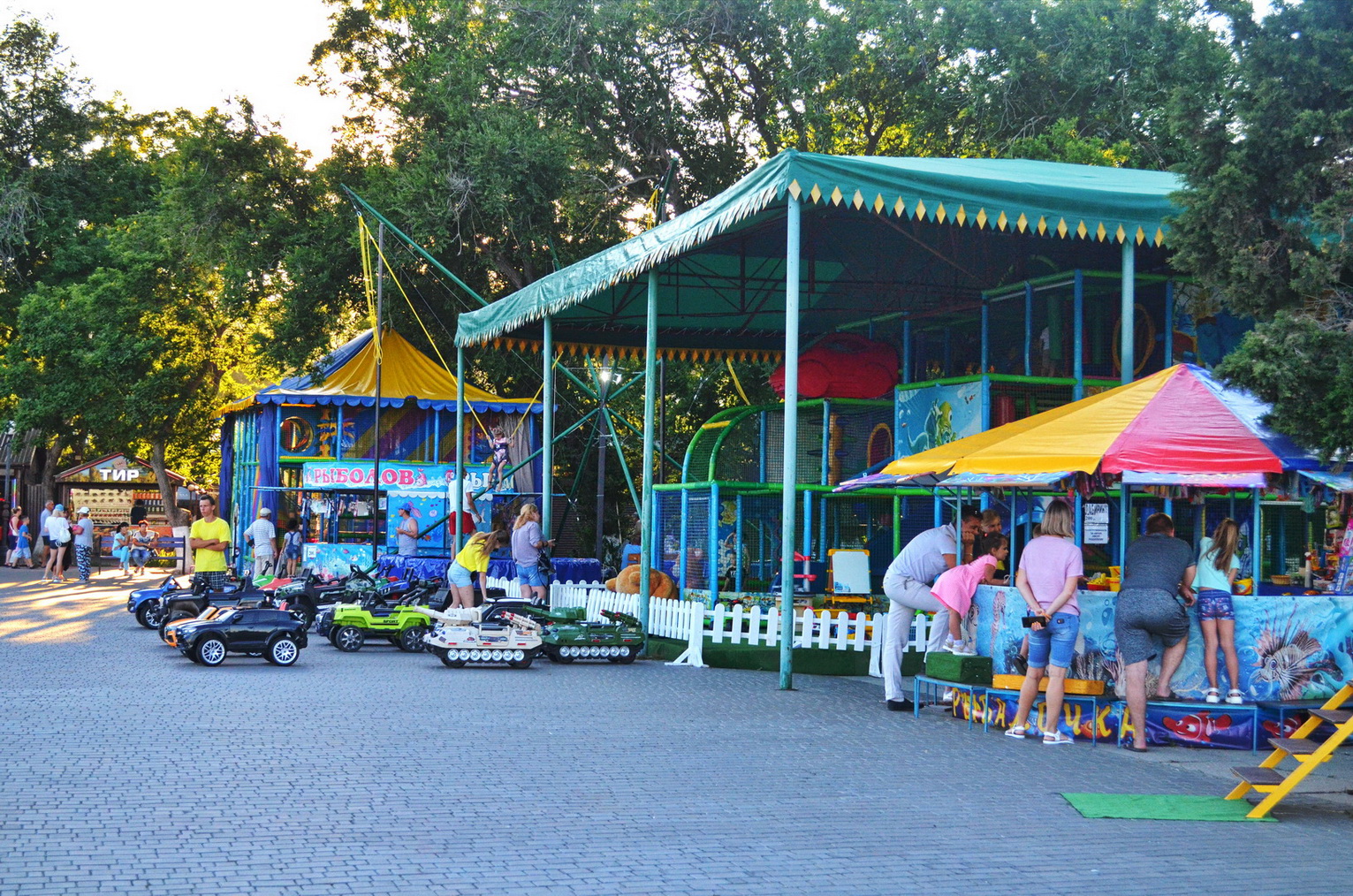 kerch primorsky boulevard 25 06 2020 13